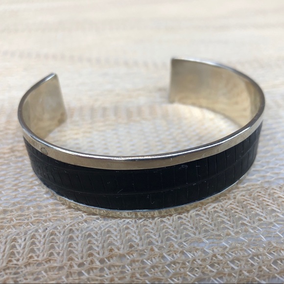 🐝 2 for $10🐝 Black Beauties of the Bangle Variety - Picture 5 of 6
